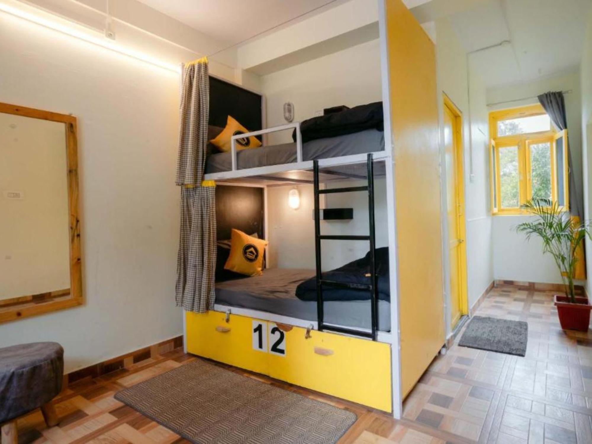 The Hosteller Bir Phòng bức ảnh